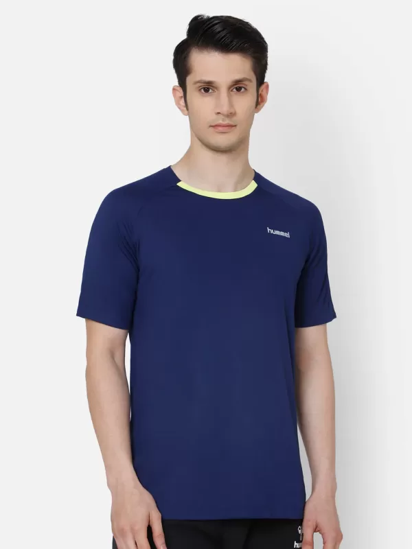 Hummel Jish Men Polyester Blue T-Shirt for corporate gifting in bangalore with affordable price and best quality.