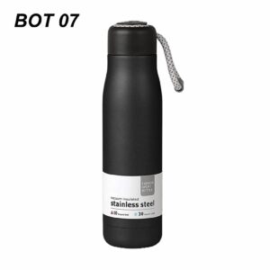 Qualicorp  Vacuum Insulated  stainless steel  Water Bottle Perfect for Hot And Cold Drinks (Black, 500ml) BOT 07