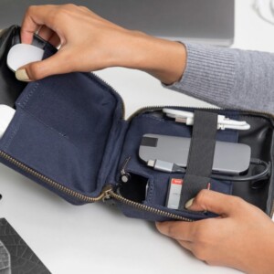 Oblique Ally canvas tech pouch