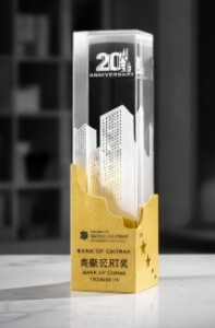 Premium bold Crystal Trophy (CRT-2)