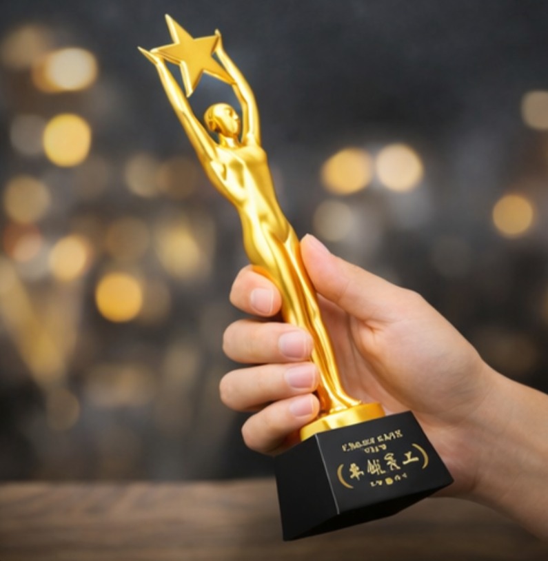 Golden bold Human Figure Trophy - RSN11